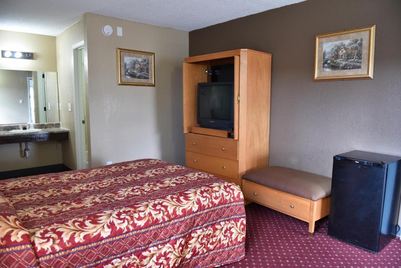 Knights Inn Merrillville Exterior photo