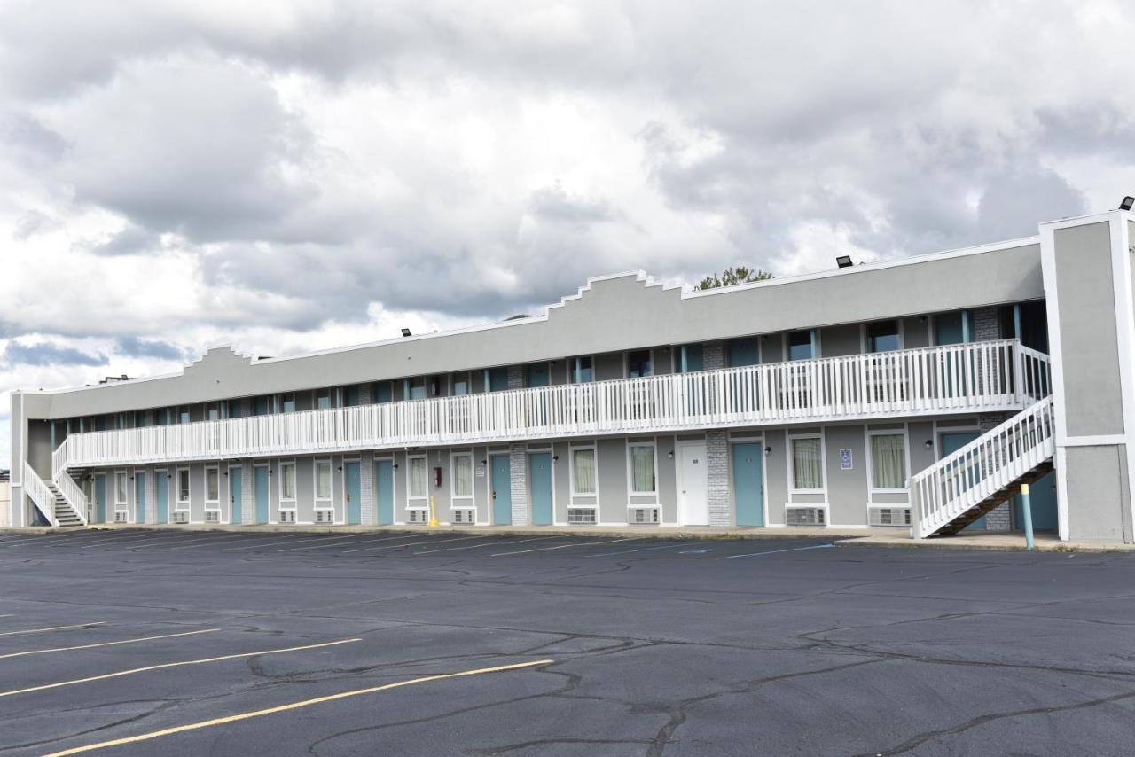 Knights Inn Merrillville Exterior photo