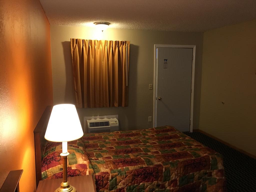 Knights Inn Merrillville Exterior photo